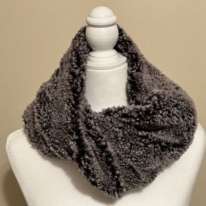 Chalet Sherpa Infinity Scarf